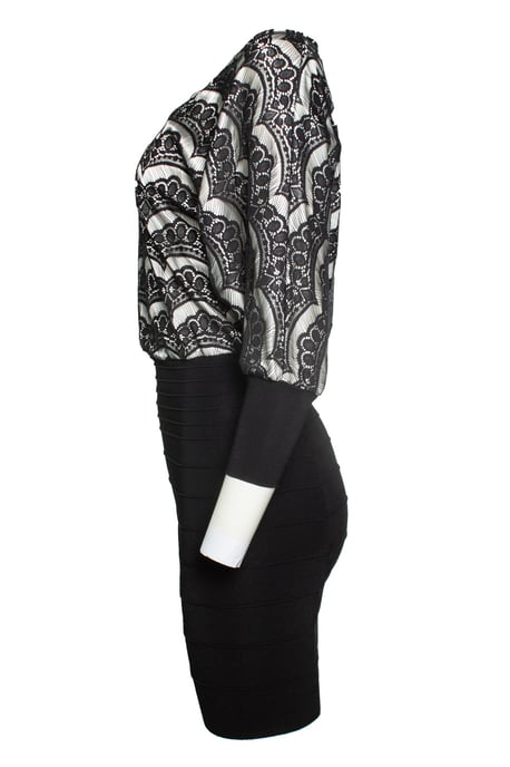 Gucci, schwarzes Spitzenkleid - Image 2