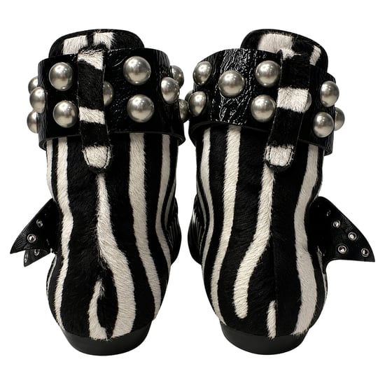 Isabel Marant Zebra-Print Linzy Ösen-Spitzenflats aus Kalbslackleder mit Tierdruck - Image 4
