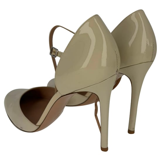 Gianvito Rossi Mary Jane Pumps aus beigem Lackleder - Image 5