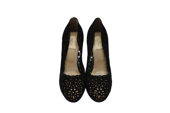 Valentino Garvani Laser Cut Pumps 115 in schwarzem Wildleder - Image 2
