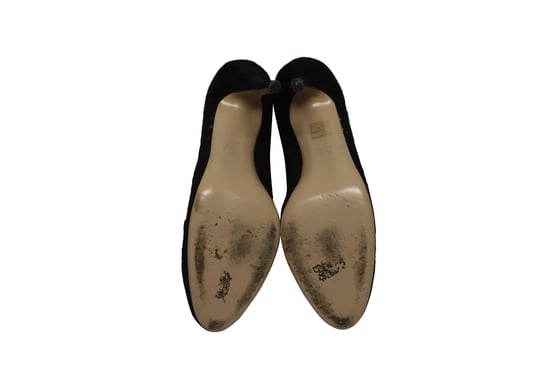 Valentino Garvani Laser Cut Pumps 115 in schwarzem Wildleder - Image 5