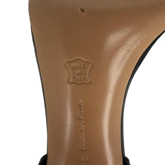 Gianvito Rossi PVC Eingekäfigte Riemchenpumps aus schwarzem Leder - Image 5
