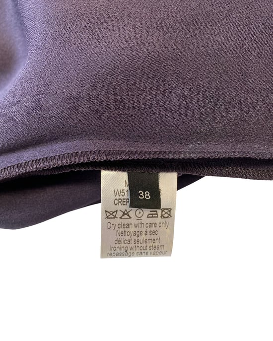 Joseph-Kleid aus Krepp mit Wasserfallausschnitt in Lila Acetat - Image 3