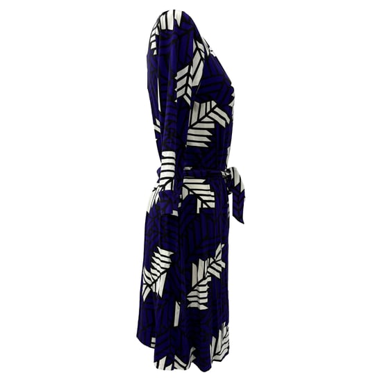 Diane von Furstenberg Neues Julian Wickelkleid aus lila Viskose - Image 2
