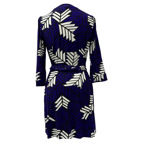 Diane von Furstenberg Neues Julian Wickelkleid aus lila Viskose - Image 3