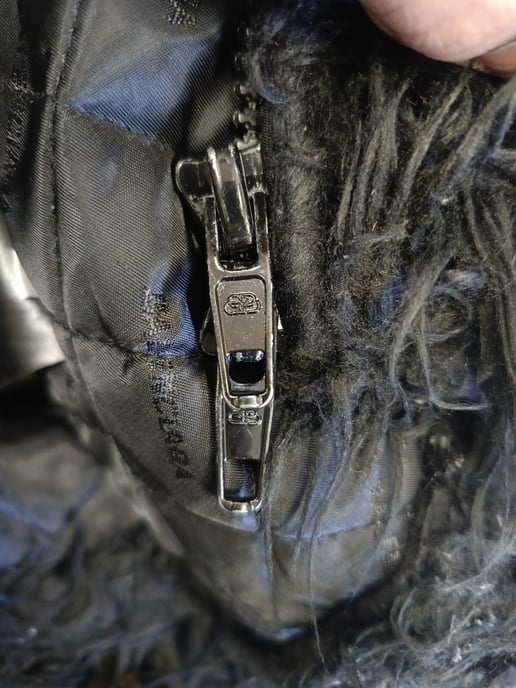 Balenciaga Pre-owned kurze gesteppte Jacke aus Kunstpelz - Schwarz - Image 6