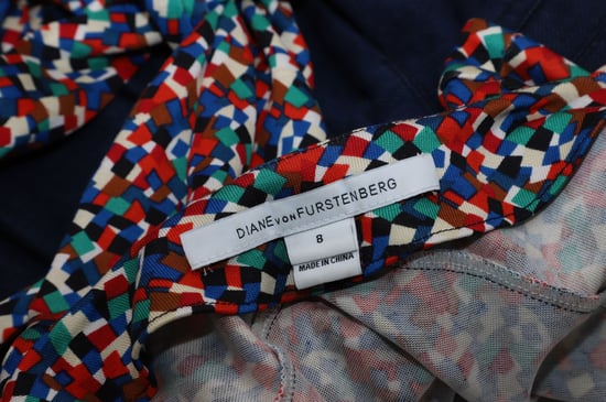 Diane Von Furstenberg Pre-owned Wickelkleid mit Denim-Rockpartie, aus Viskose - Mehrfarbig - Image 2