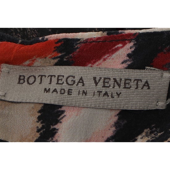 Bottega Veneta knielanges Kleid aus mehrfarbiger Seide - Image 4