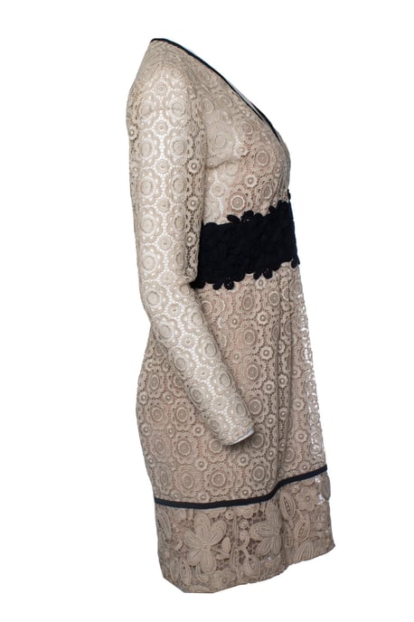 Burberry, SS16 Cocktail-Midikleid aus beiger Spitze - Image 3