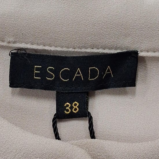 Escada Kleid mit Stehkragen und knielanger Passform aus beigefarbenem Triacetat - Image 4