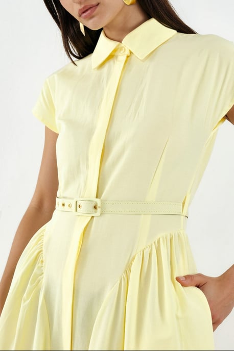 Midikleid mit Gürtel und Hemdkragen - Image 4