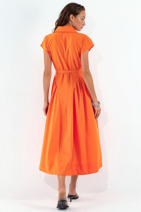 Midikleid mit Gürtel und Hemdkragen - Image 3