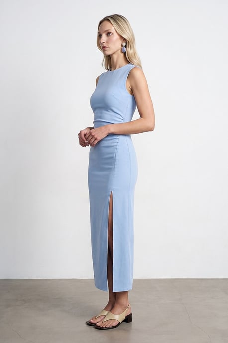 Figurbetontes ärmelloses Midikleid mit Schlitz - Image 4