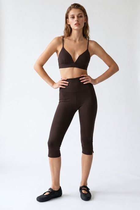 Hochtaillierte Capri-Leggings mit Schlitz - Image 2