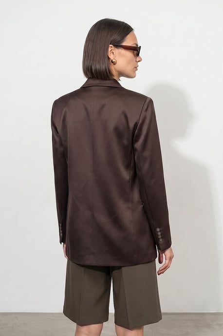 Langer Satin-Schalkragen-Blazer - Image 2