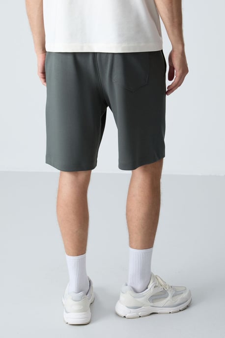Herren Sweatshorts aus Baumwollmischung - Image 5