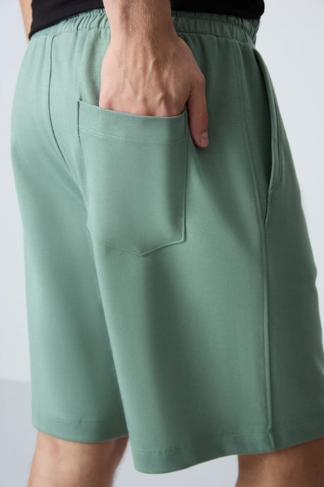 Herren Sweatshorts aus Baumwollmischung - Image 3