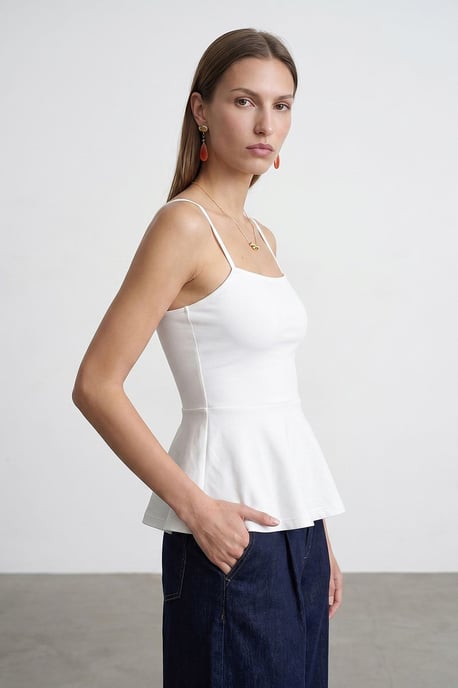 Tailliertes Spitzen-Cami mit quadratischem Ausschnitt - Image 1