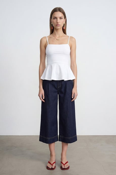 Tailliertes Spitzen-Cami mit quadratischem Ausschnitt - Image 4