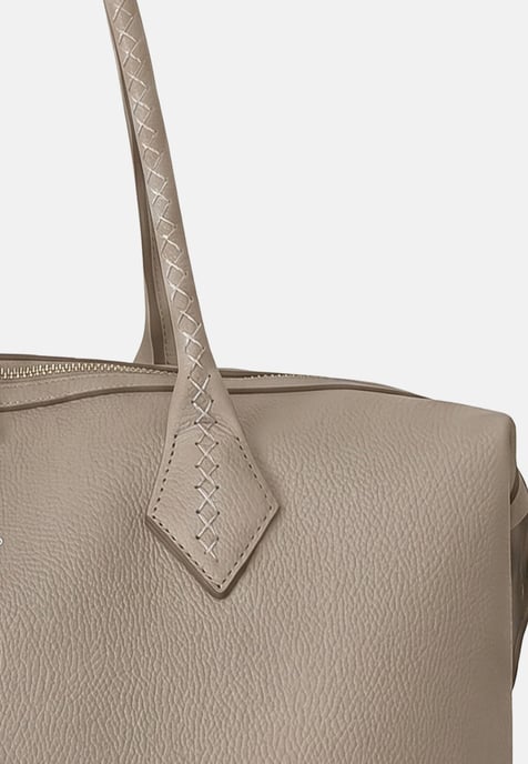 GIAN MARCO VENTURI Schultertasche Women - Image 4