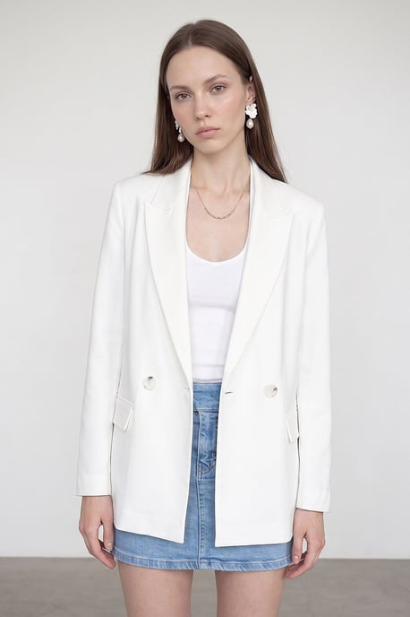 Langer Satin-Blazer mit Schalkragen - Image 4