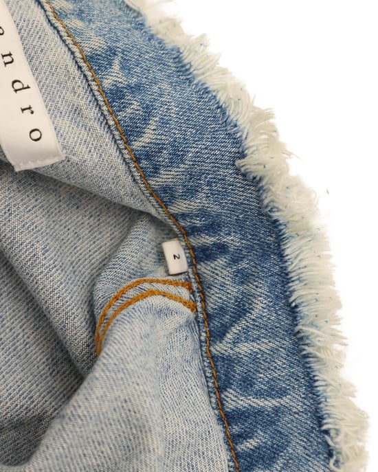 Sandro Paris Liverpool Jeansjacke mit Verzierungen in Blau - Image 6