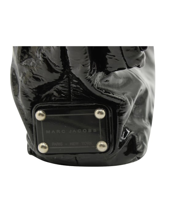 Marc Jacobs Clutch mit Nieten aus schwarzem Lackleder - Image 4