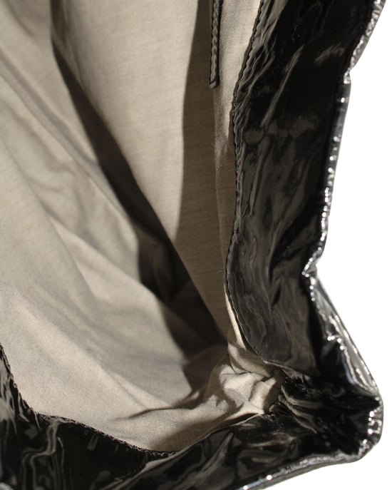 Marc Jacobs Clutch mit Nieten aus schwarzem Lackleder - Image 6