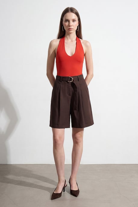 Damen Hochtaillierte Gürtelweite Shorts mit weitem Bein - Image 5