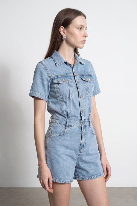 Denim-Geschirrhosen-Shorts mit Hemdkragen - Image 3
