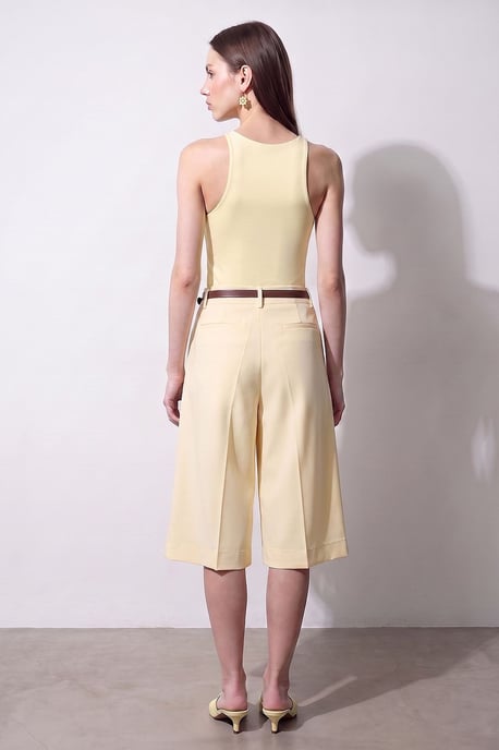 Hochtaillierte Gürtelweite, weite Tailored Shorts - Image 3