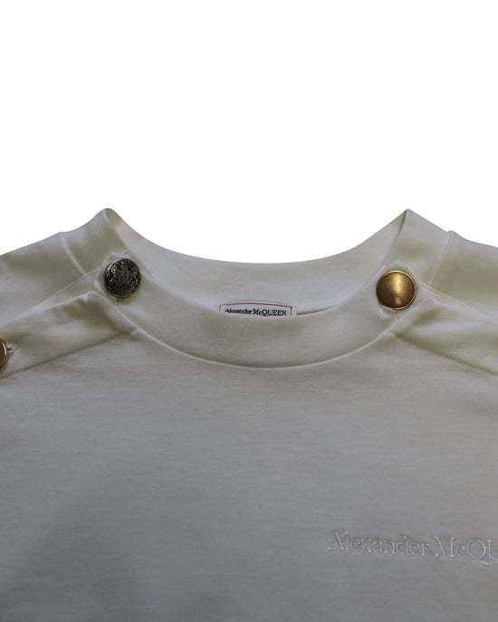 Alexander McQueen T-Shirt mit Knopfverzierungen aus weißer Baumwolle - Image 6