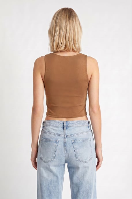 Schlankes Fit Crew Neck Cropped Top - Image 4