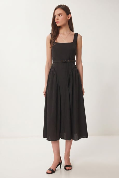 Gürtel-Achselshirt-Midi-Kleid - Image 1
