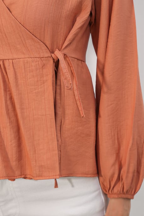 V-Ausschnitt Bluse mit Bindedetail aus Crepe - Image 4