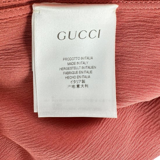 Gucci Bluse mit Perlenbesatz am Ausschnitt aus korallenfarbener Seide - Image 6