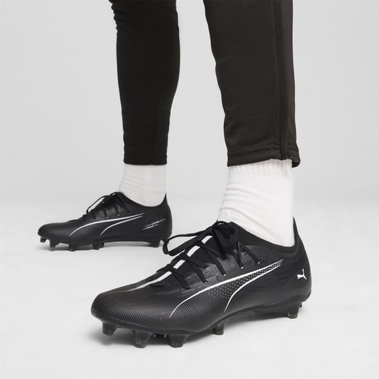 Puma - "Ultra 5 Match" Fußballschuhe mit festem Boden für Herren (Schwarz/Weiß) - Image 3