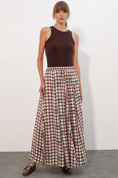 Hocheingezogener Karierter Maxi-Rock - Image 5