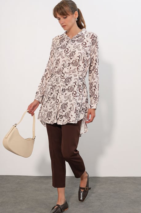 Blumen-Viscose-Crepe-Gürtelbluse lang - Image 2