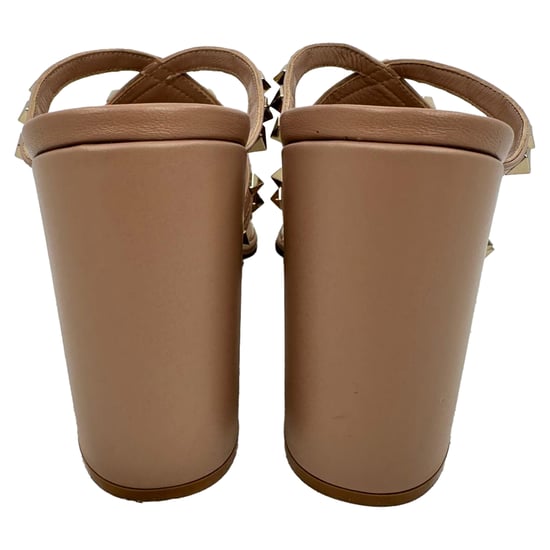 Valentino Garavani Rockstud Absatzmules aus beigem Leder - Image 6