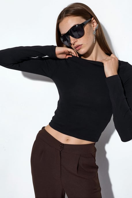 Langarm-Bluse mit Rundhalsausschnitt - Image 1