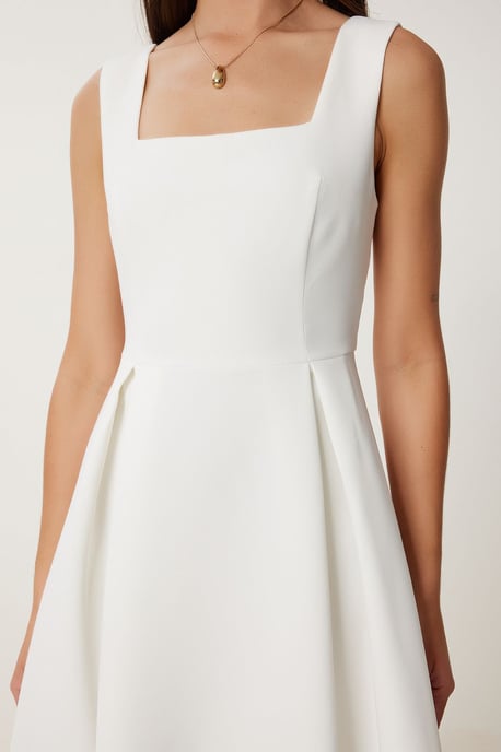 Kleid in A-Form mit Quadratkragen und Reißverschlussverschluss - Image 3