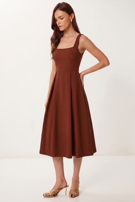 Kleid in A-Form mit Quadratkragen und Reißverschlussverschluss - Image 2