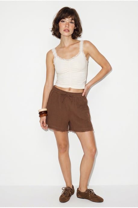 Hochgeschnittene Weitbeinige Baumwollshorts - Image 5