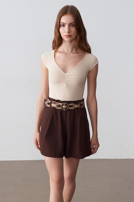 Hochgradige Weitbeinige Popeline-Shorts mit Gürtel - Image 3