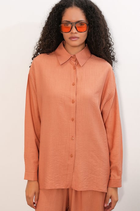 Strukturiertes Button-Down Langarmhemd - Image 2