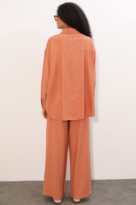 Strukturiertes Button-Down Langarmhemd - Image 6