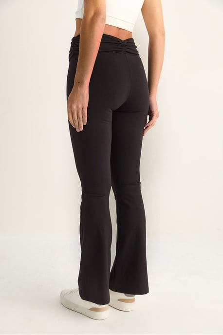Hoch geschnittene Bootcut-Leggings - Image 6