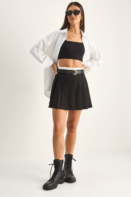 Hochtaillierter Mini-Skorts mit Gürtel - Image 1