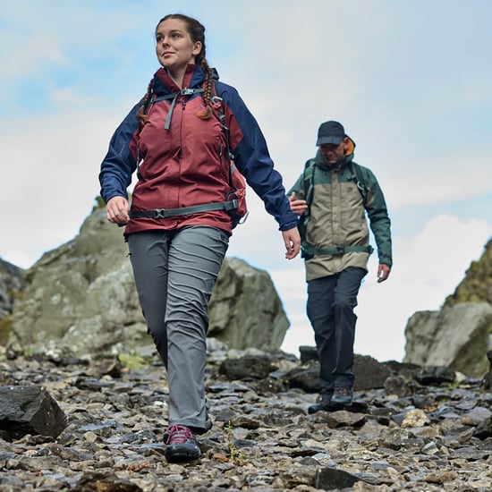 Damen wasserdichte GORE-TEX Hüttenjacke mit Kapuze Regenjacke mit Taschen - Image 4